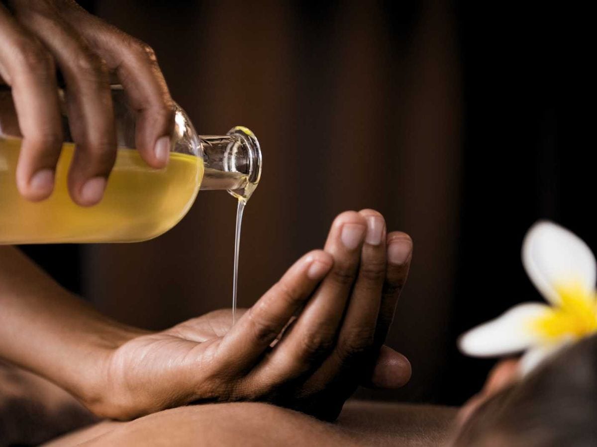 Relaxing Oil Massage photo